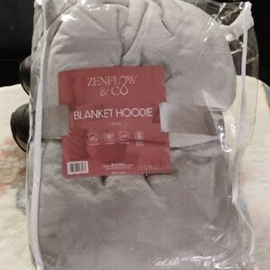 Gray Blanket Hoodie - Cozy Women's Wearable Blanket